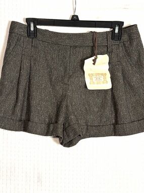 NEW Chelsea & Violet Tailored Pleat Shorts Black Gray Cuffed Career Chic Size 6
